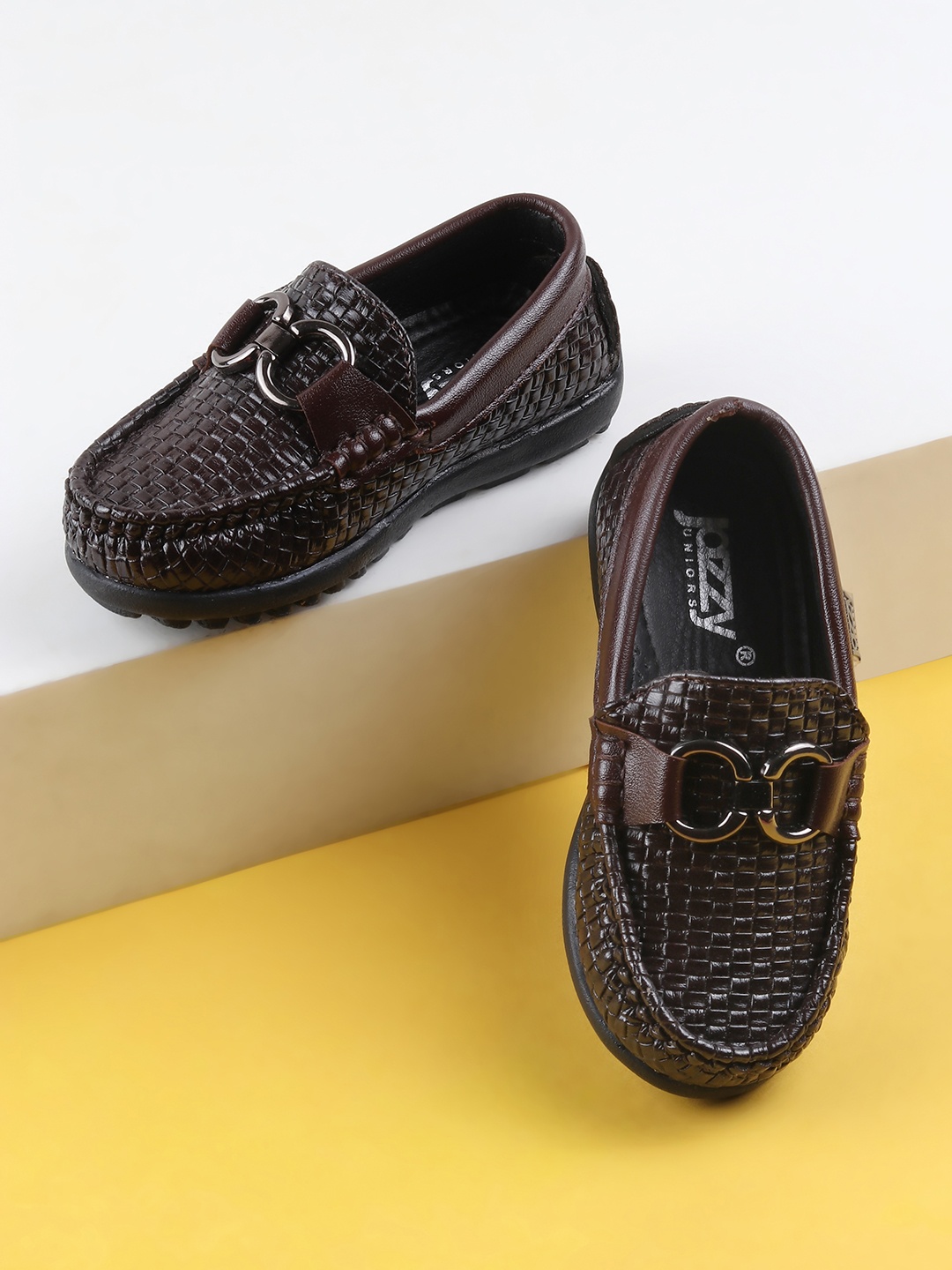 

Jazzy Juniors Boys Dark Brown Textured Loafers