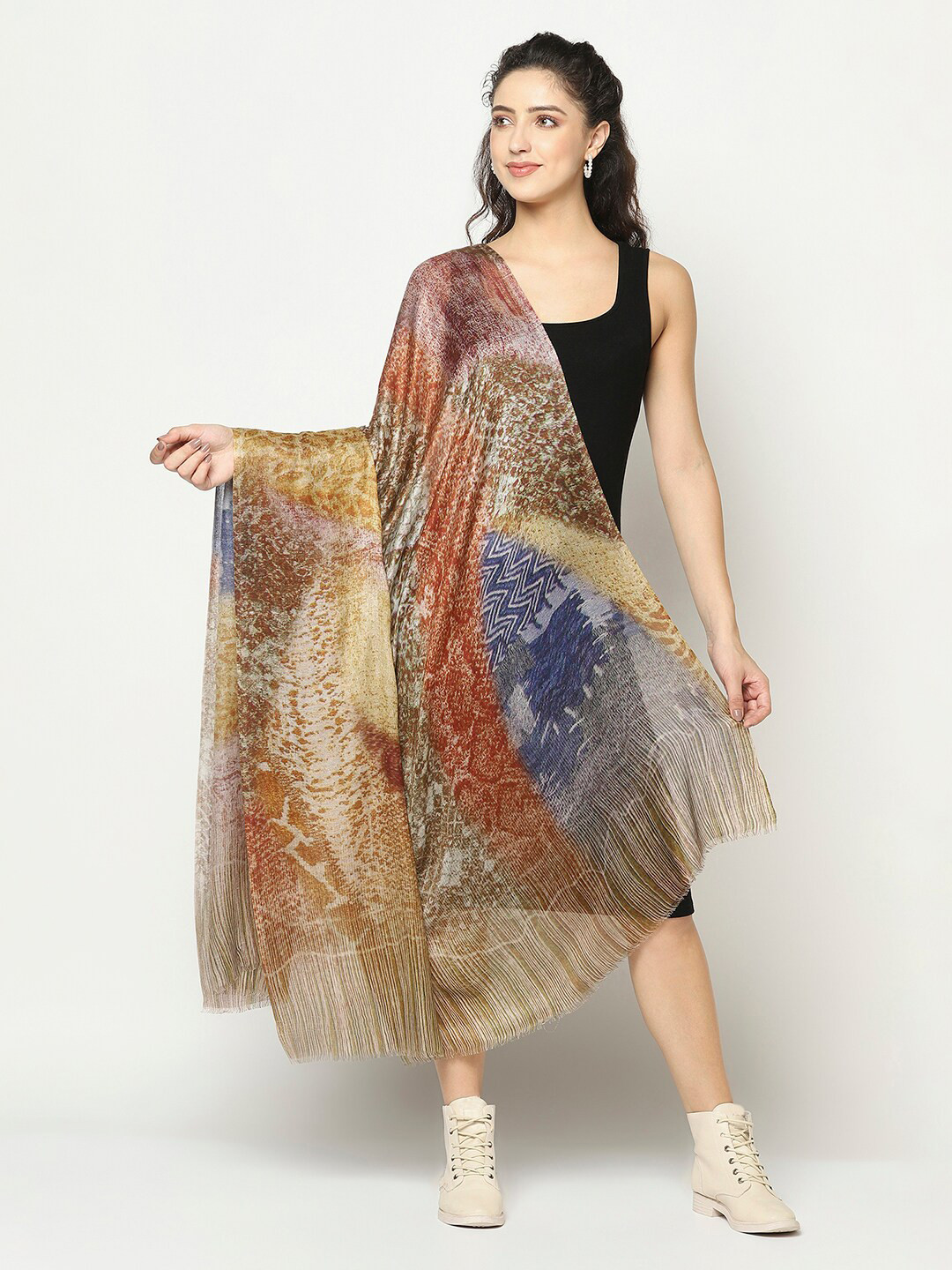 

La Vastraa Women Green & Blue Printed Stole