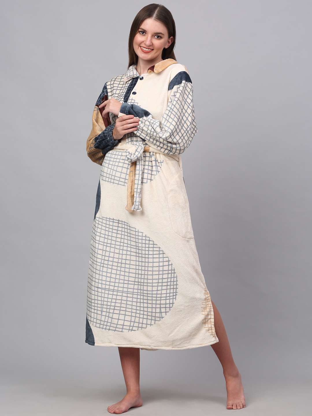 

KLOTTHE Women Printed Woolen Bath Robe With Belt, Cream