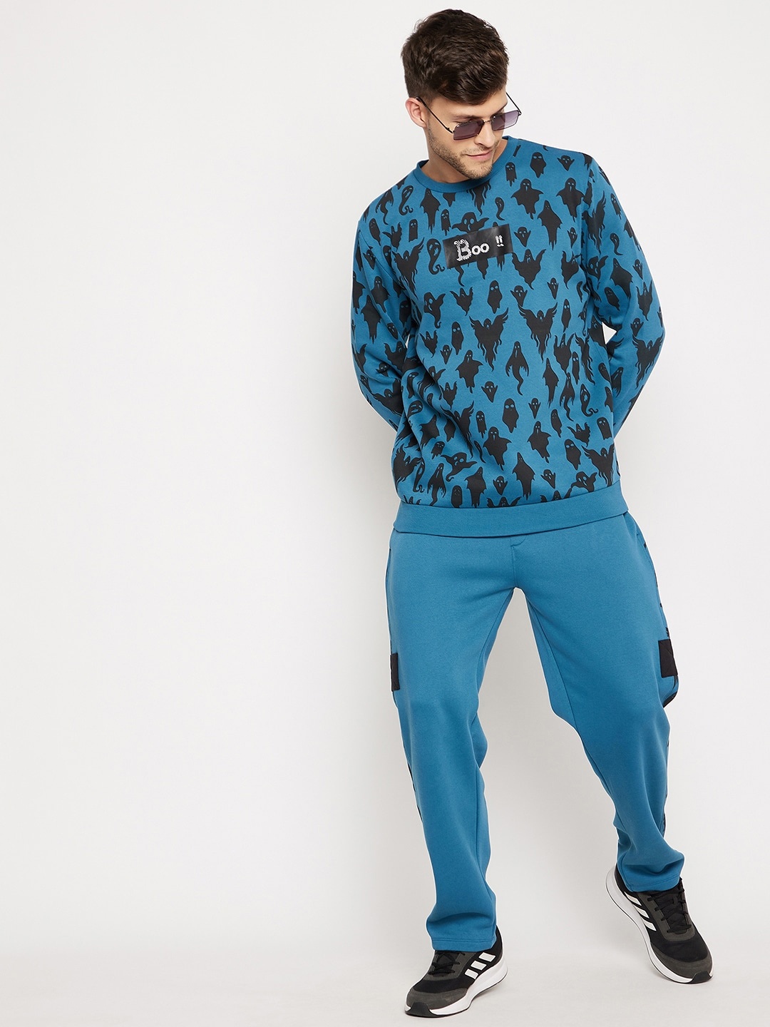 

EDRIO Men Blue & Black Printed Fleece Sports Tracksuits