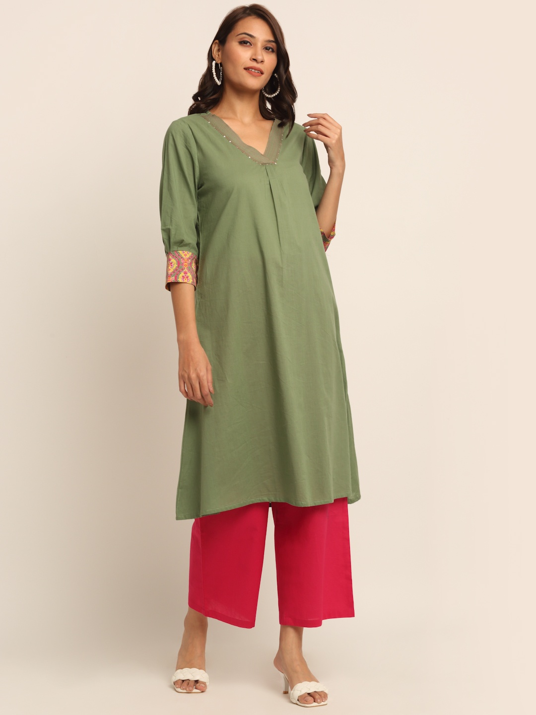 

EK BY EKTA KAPOOR Women Green Indie Prints Bishop Sleeve Kurta