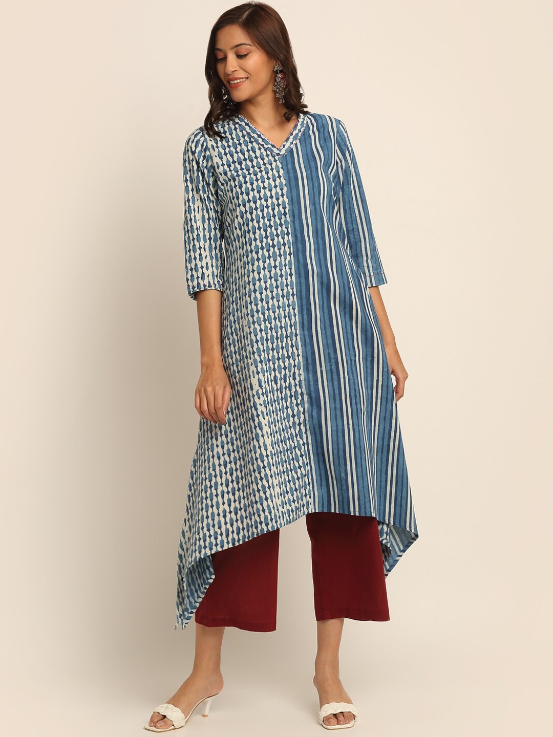 

EK BY EKTA KAPOOR Women Blue & Off White Block Printed Handkerchief Style Cotton Kurta