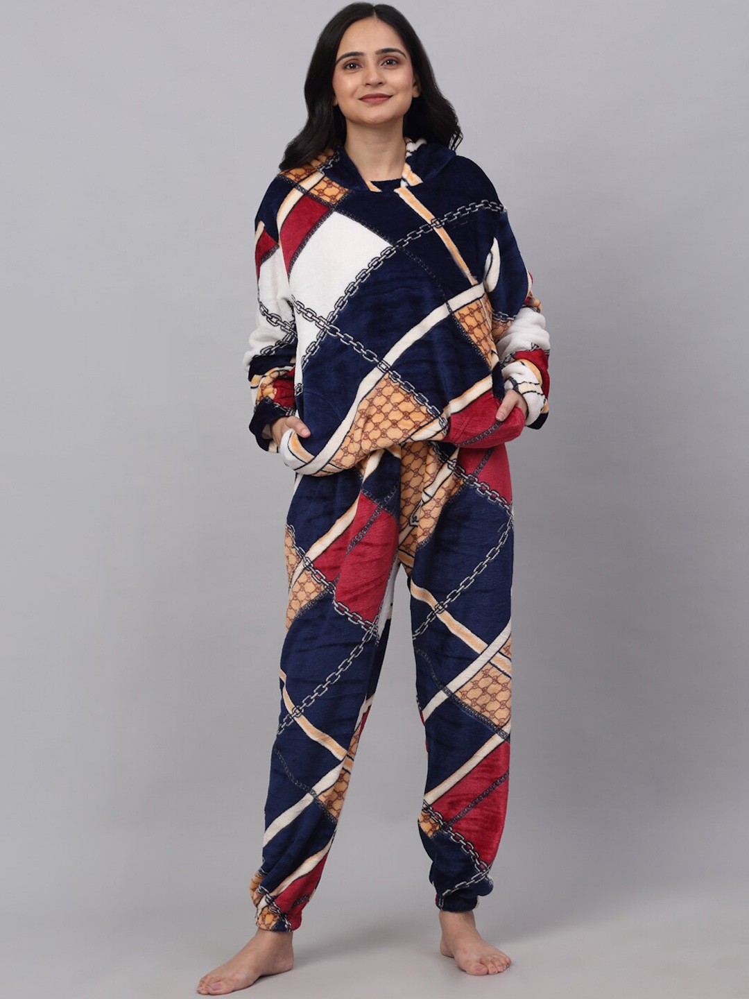

KLOTTHE Women Printed Hooded Woollen Night Suit, Blue