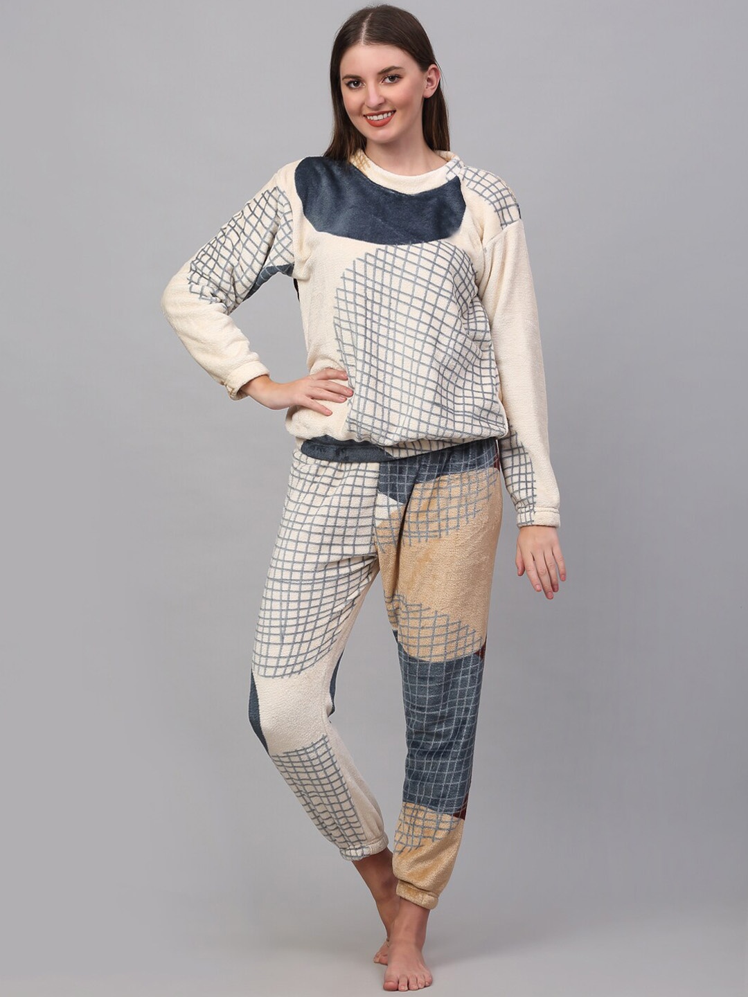 

KLOTTHE Printed Woolen Night suit, Blue