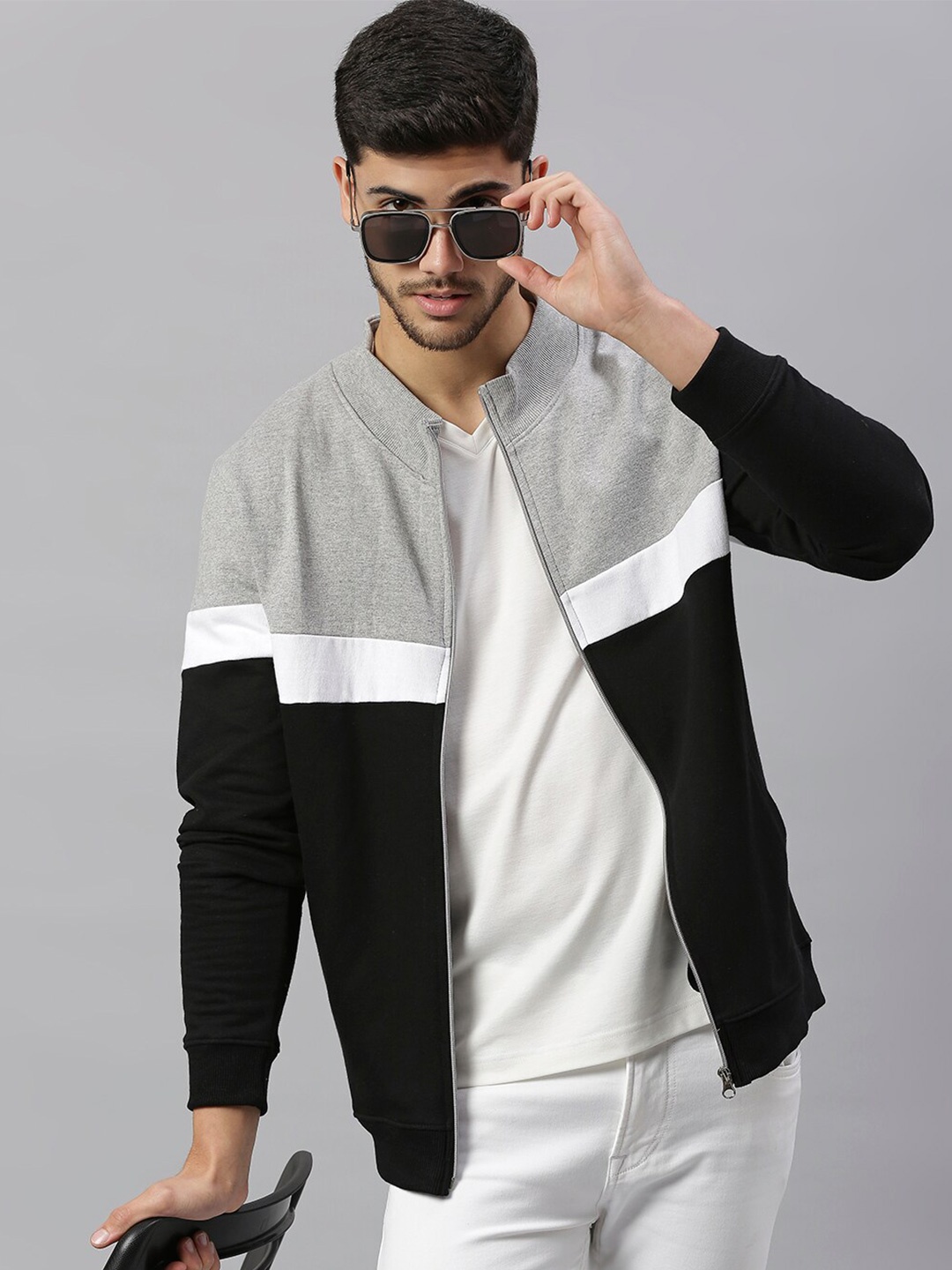 

Dennis Lingo Men Grey Colourblocked Sweatshirt