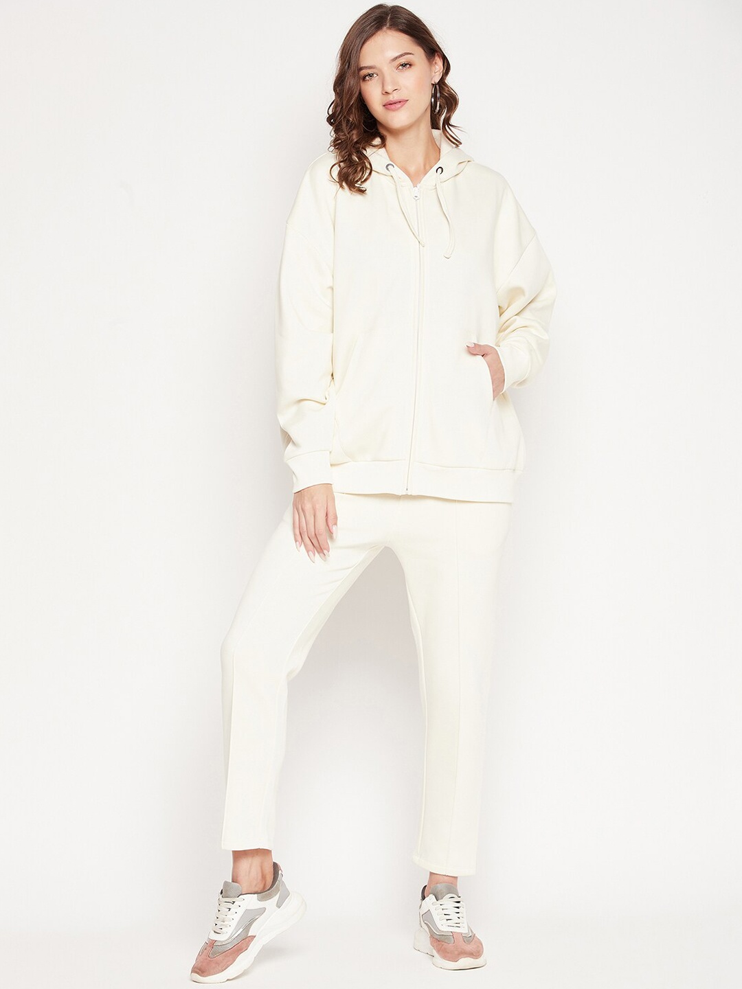 

EDRIO Women White Graphic Printed Oversized Hooded Fleece Tracksuits