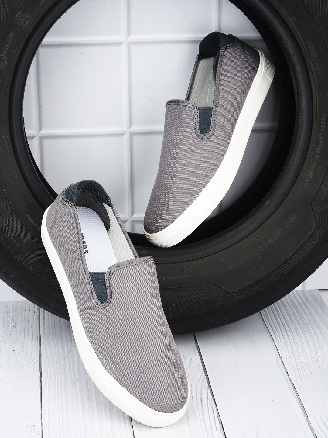 

Liberty Men Grey Textured Slip-On Sneakers