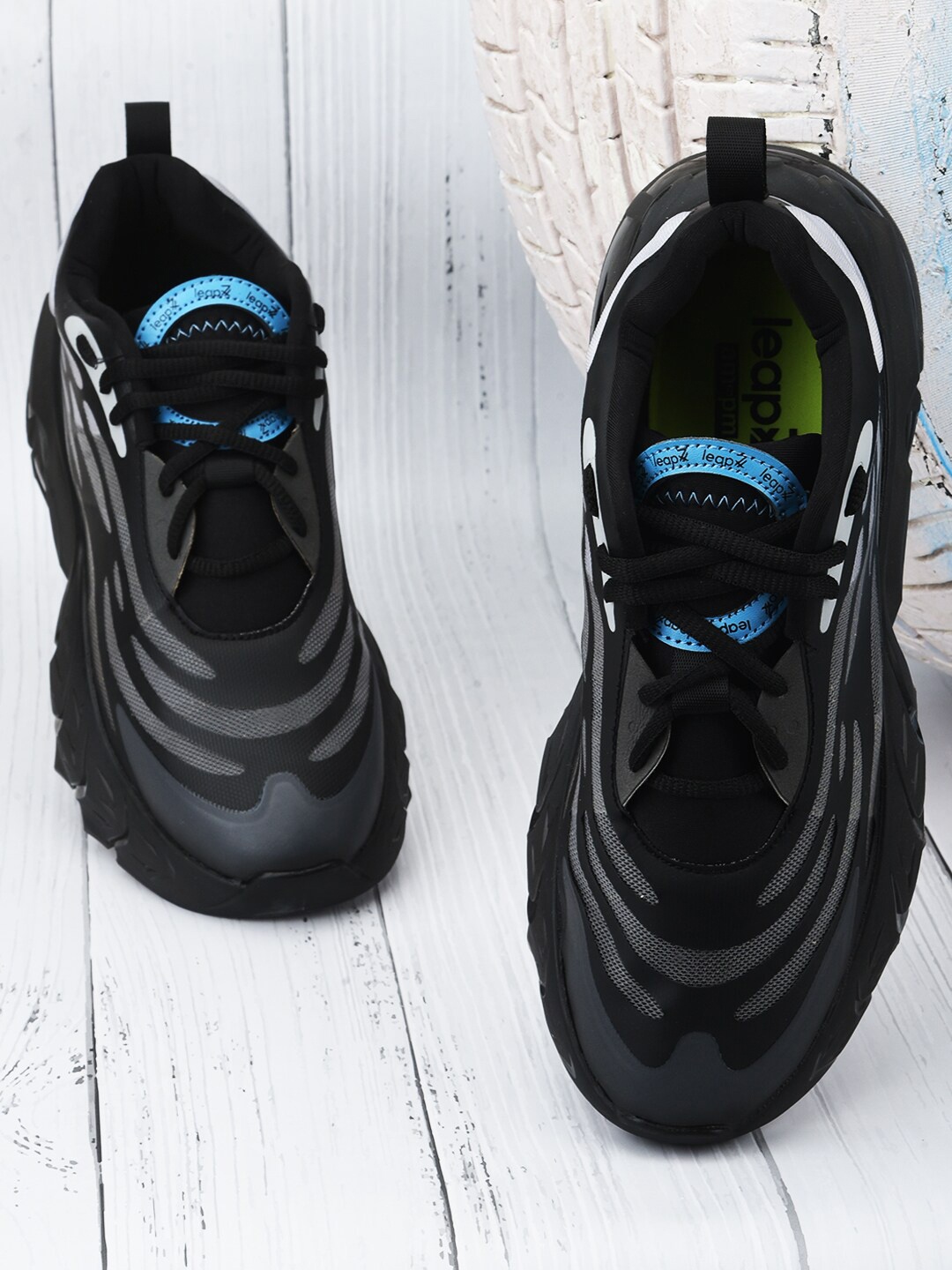 

Liberty Men Black Mesh Walking Marking Shoes