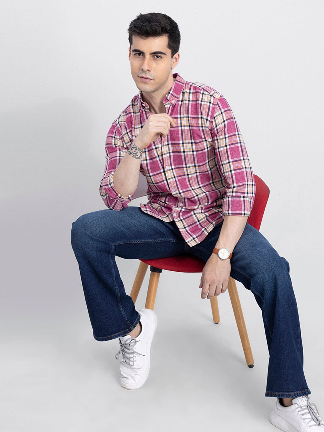 

Snitch Men Pink Slim Fit Tartan Checked Casual Shirt