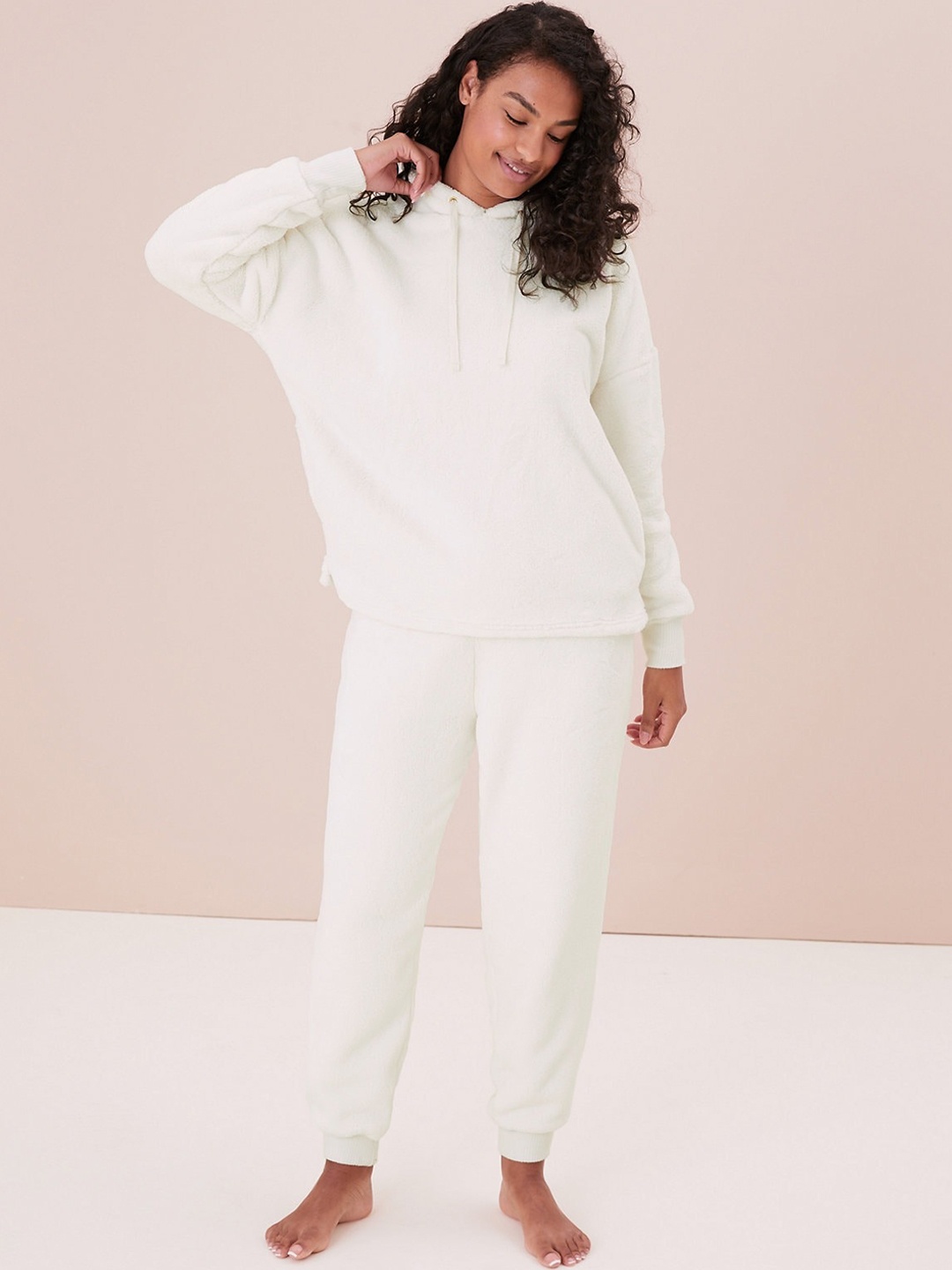 

Marks & Spencer Women White Solid Lounge Pants