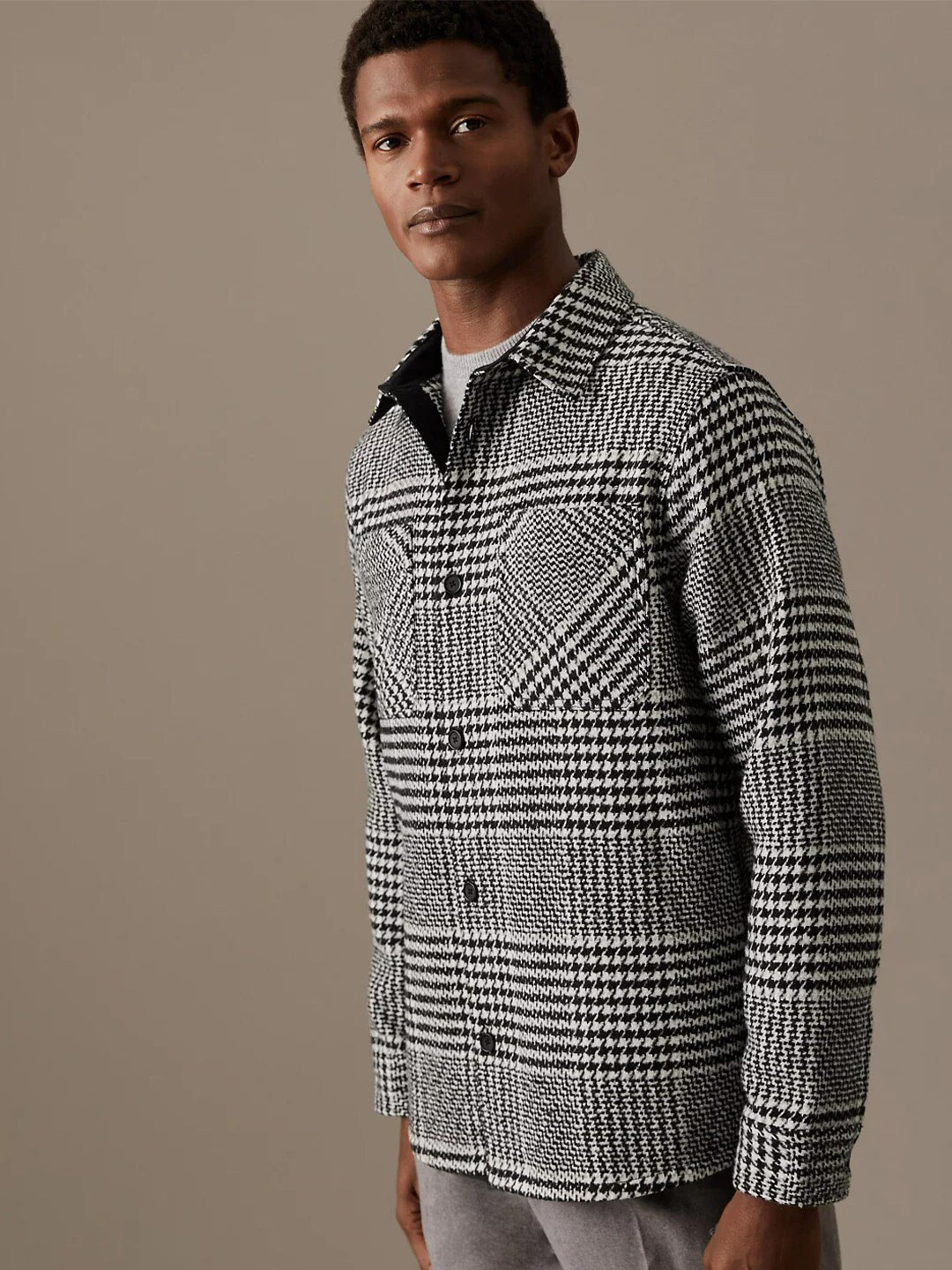 

Marks & Spencer Men Black Horizontal Striped Casual Shirt