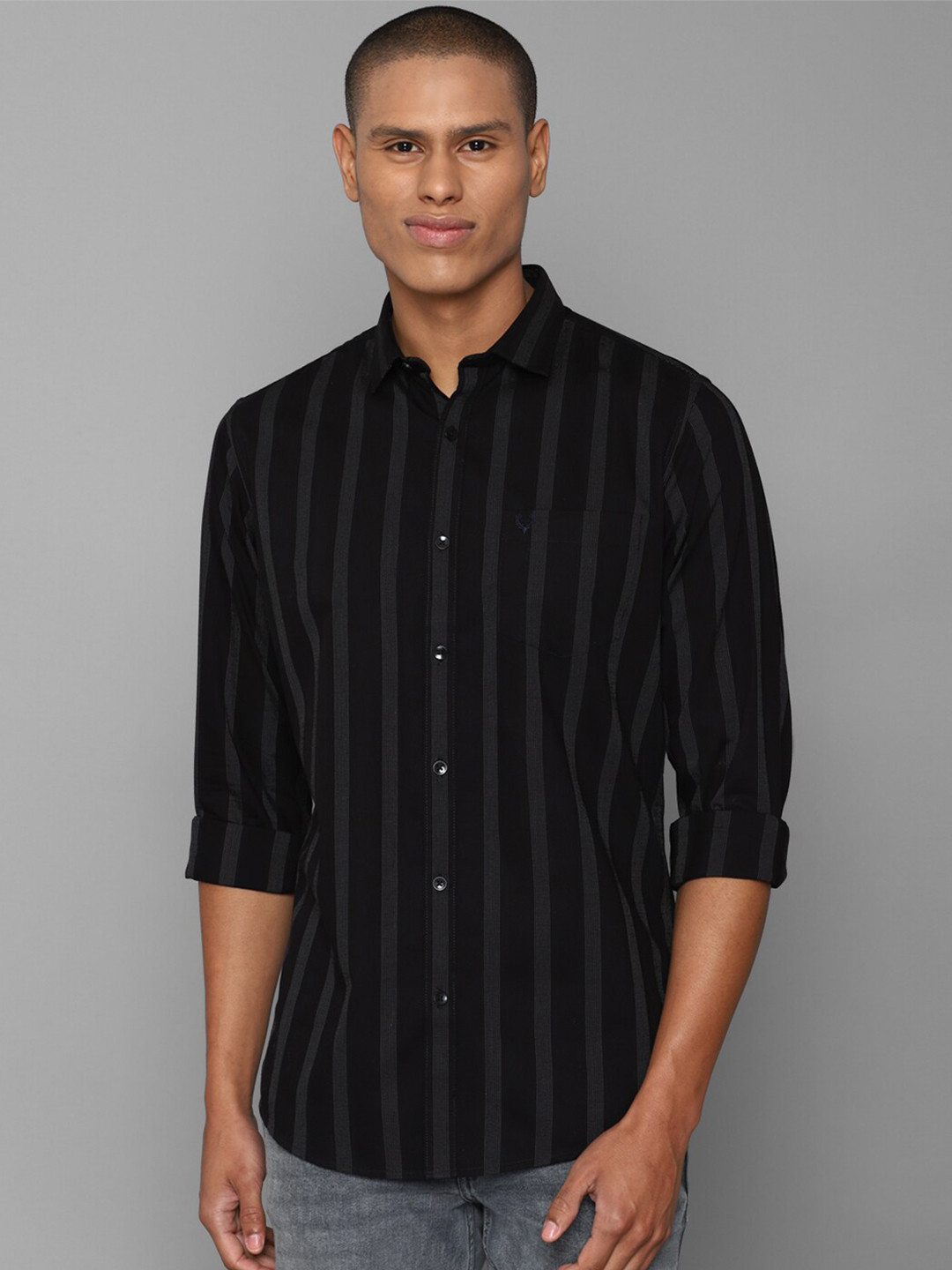 

Allen Solly Men Black Slim Fit Striped Pure Cotton Casual Shirt