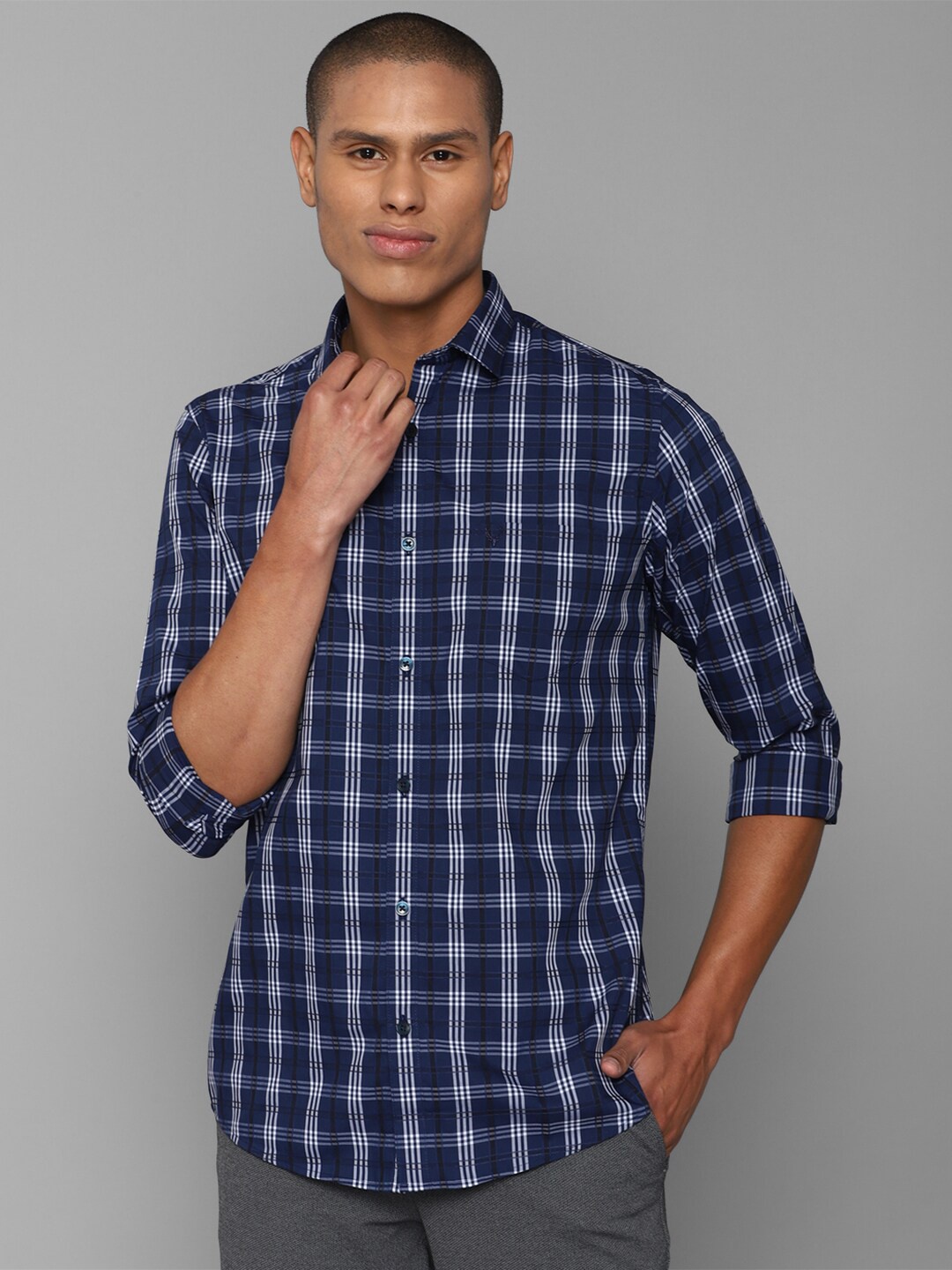 

Allen Solly Men Navy Blue Slim Fit Tartan Checked Casual Shirt