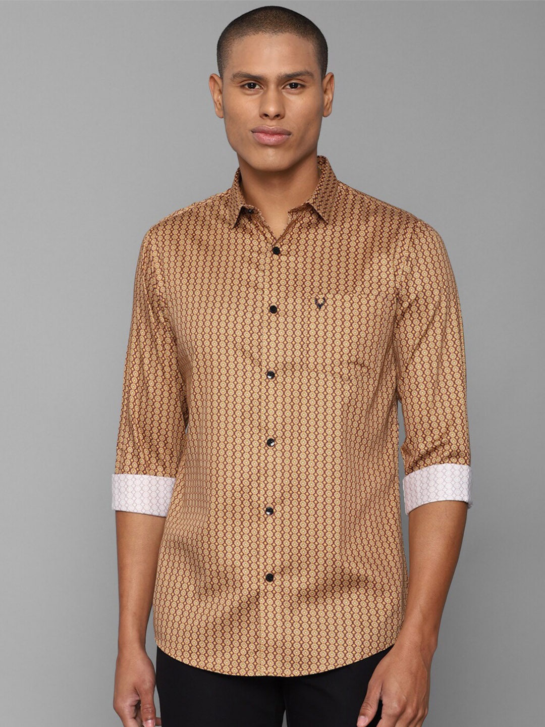 

Allen Solly Men Khaki & Brown Printed Pure Cotton Casual Shirt