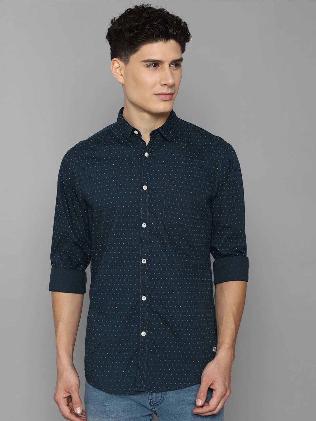 

Allen Solly Sport Men Teal Cotton Printed Casual Shirt