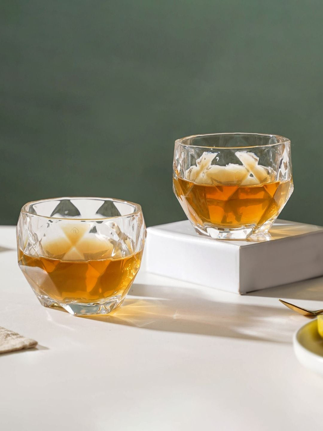 

Nestasia Transparent Set Of 2 Textured Crystal Round Diamond Whiskey Glass