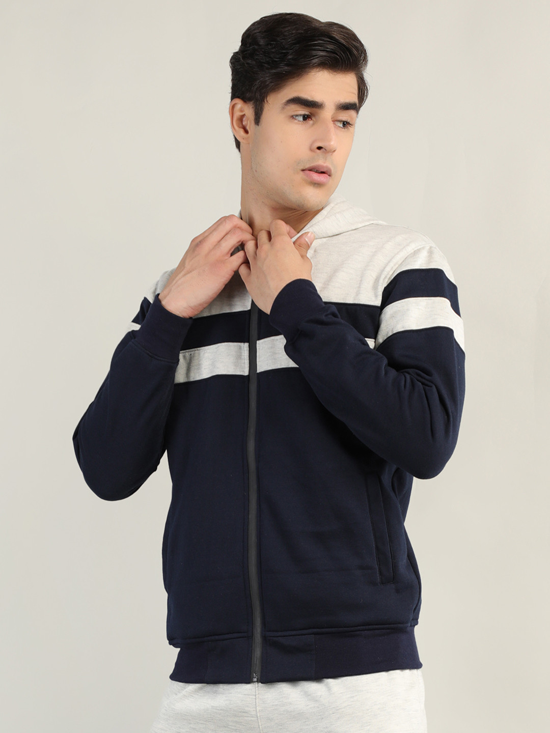 

CHKOKKO Men Off White Navy Blue Colourblocked Fleece Outdoor Bomber Jacket