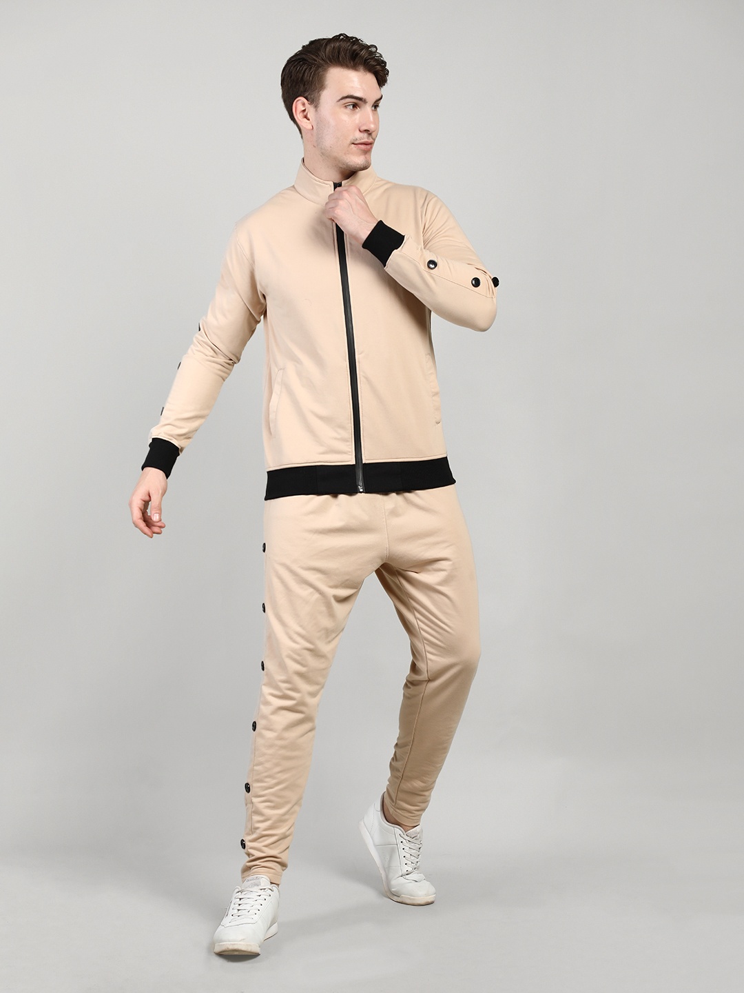 

CHKOKKO Men Beige Solid Casual Tracksuit