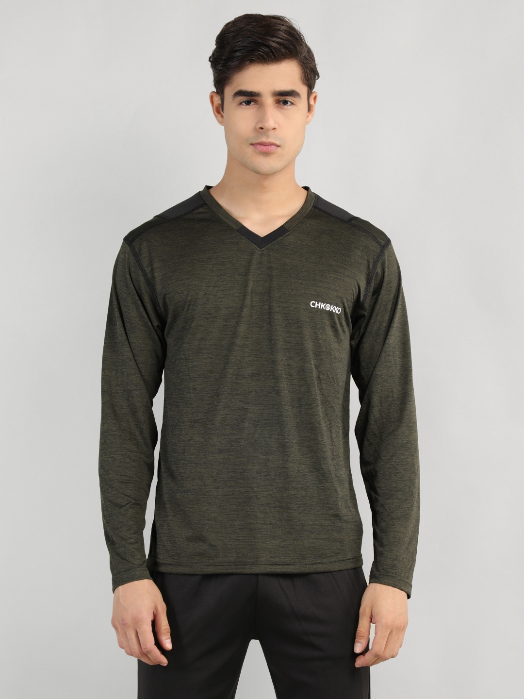 

CHKOKKO Men Olive Green Long Sleeve Sports T-shirt