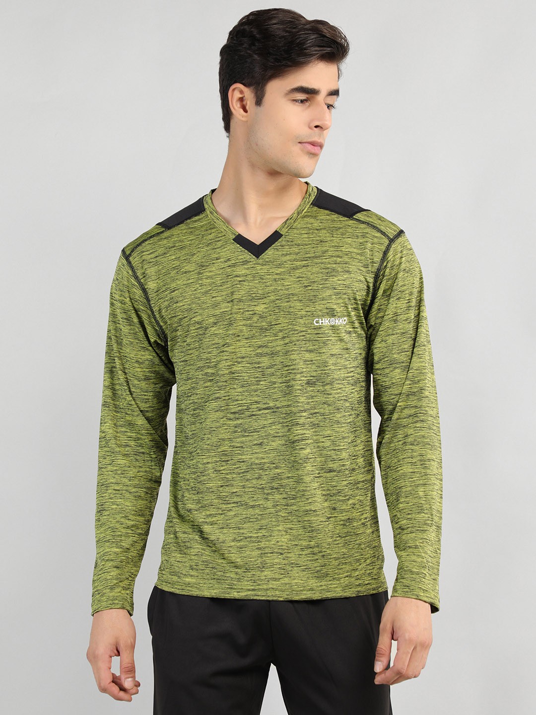 

CHKOKKO Men Olive Long Sleeves Sports T-shirt