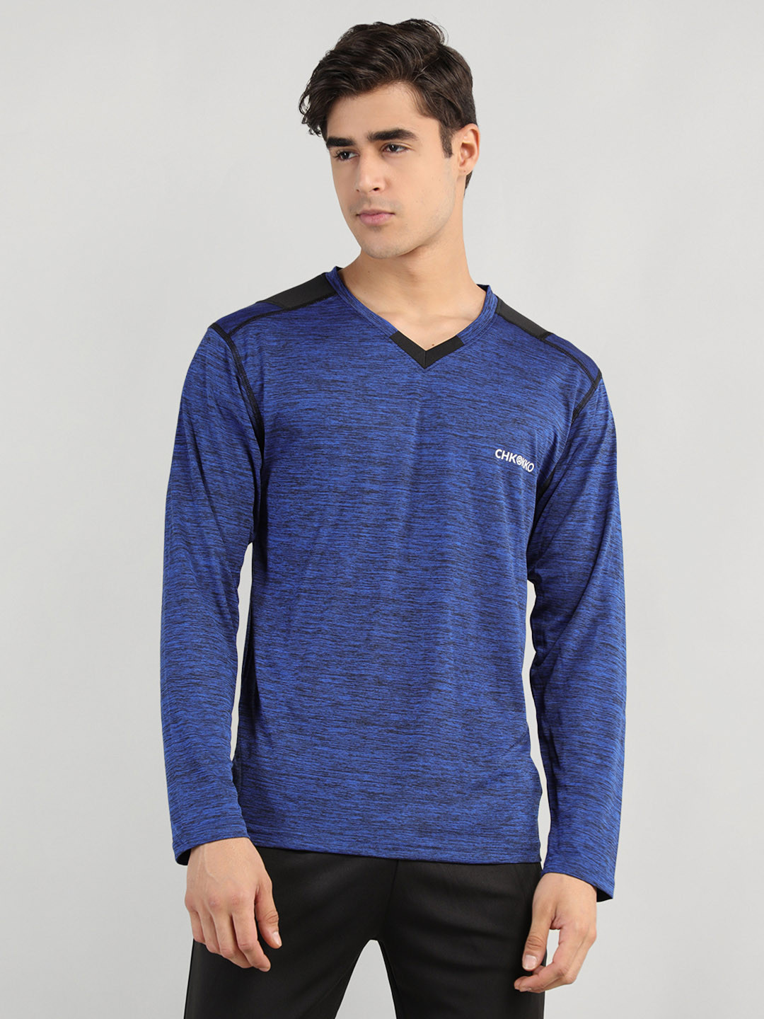

CHKOKKO Men Blue Self Design Full Sleeve Sports V-Neck T-shirt