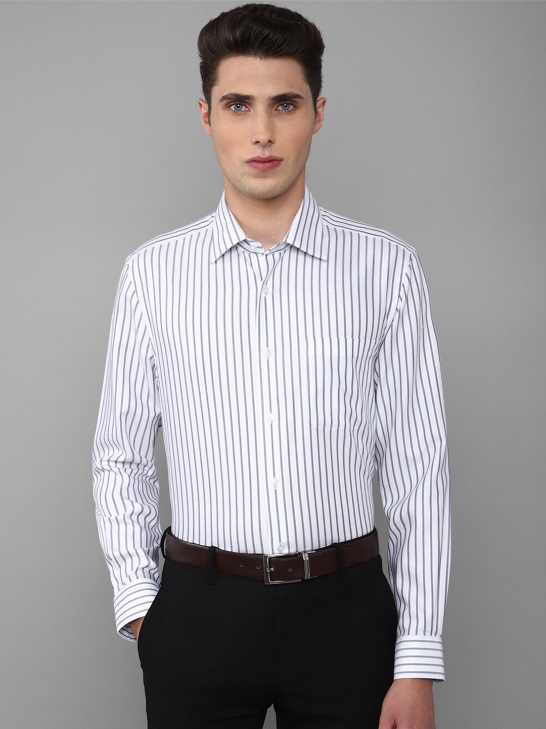 

Louis Philippe Men Grey Pure Cotton Slim Fit Striped Formal Shirt