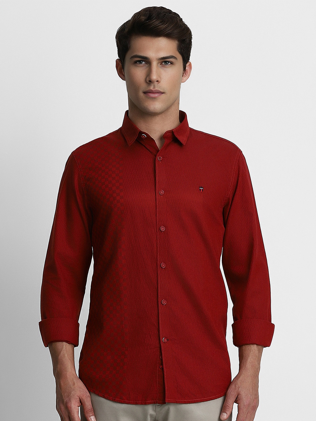 

Louis Philippe Sport Men Red Slim Fit Pure Cotton Casual Shirt