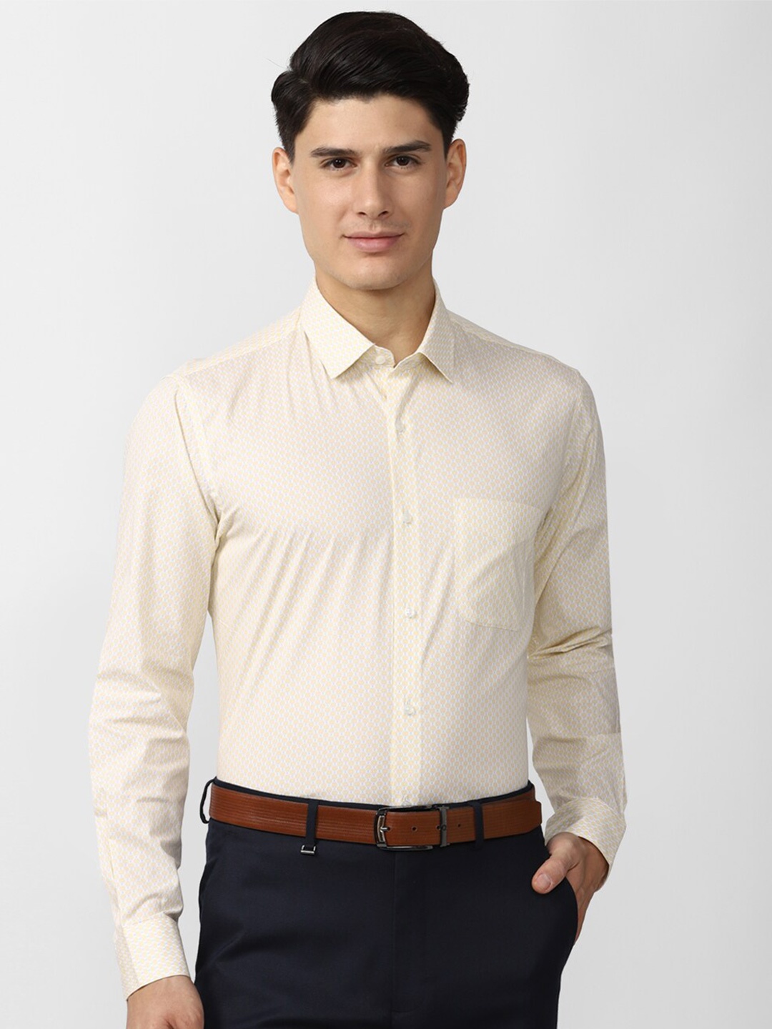 

Peter England Men Cream-Coloured Printed Formal Cotton Shirt