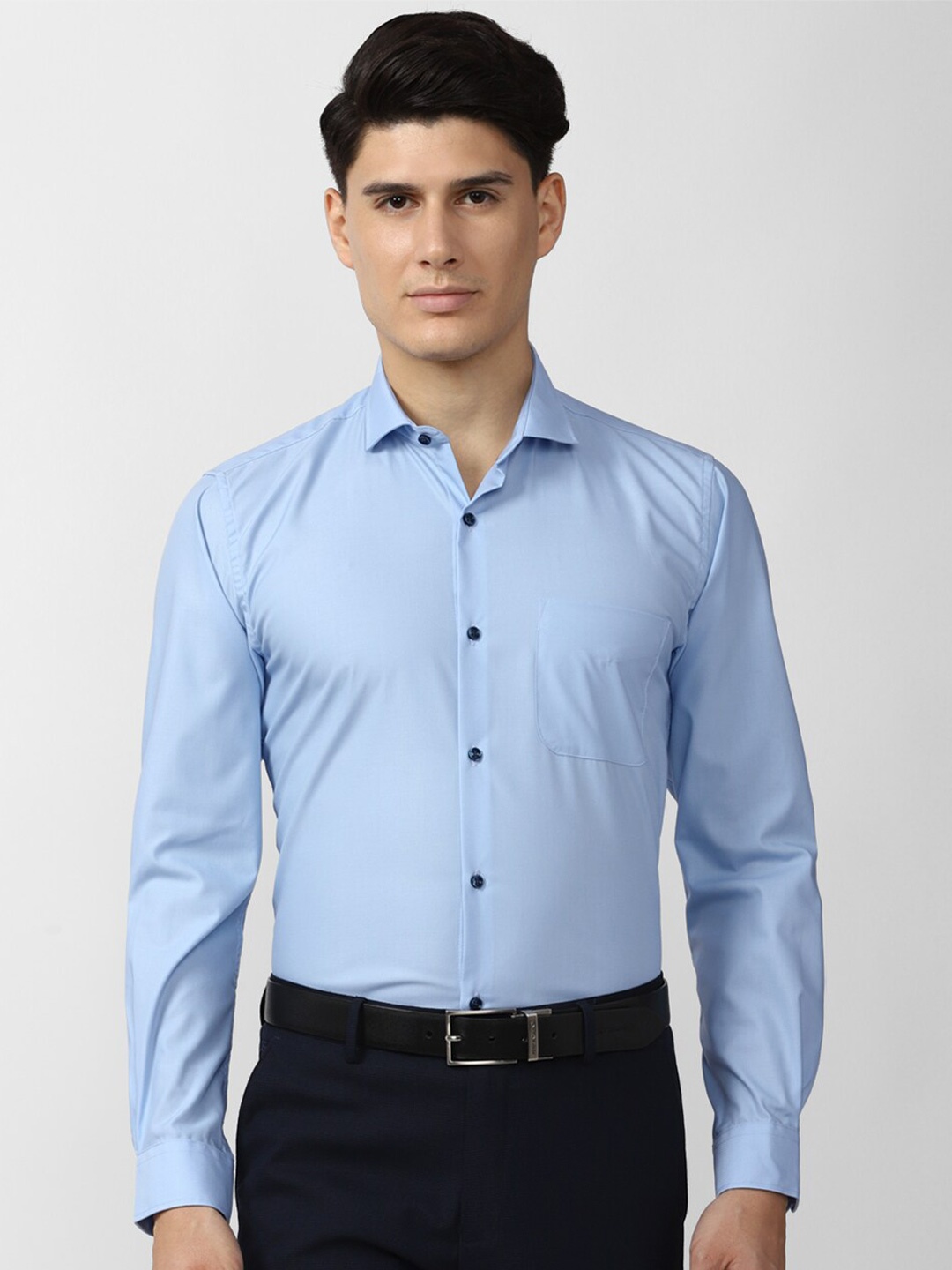 

Peter England Men Blue Cotton Solid Slim Fit Formal Shirt