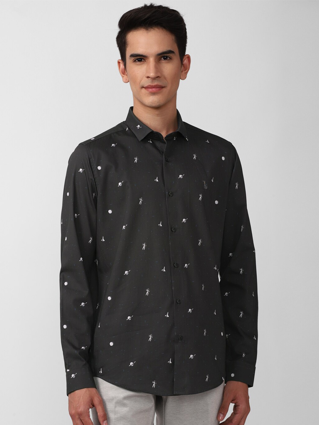 

SIMON CARTER LONDON Men Black Slim Fit Printed Pure Cotton Casual Shirt