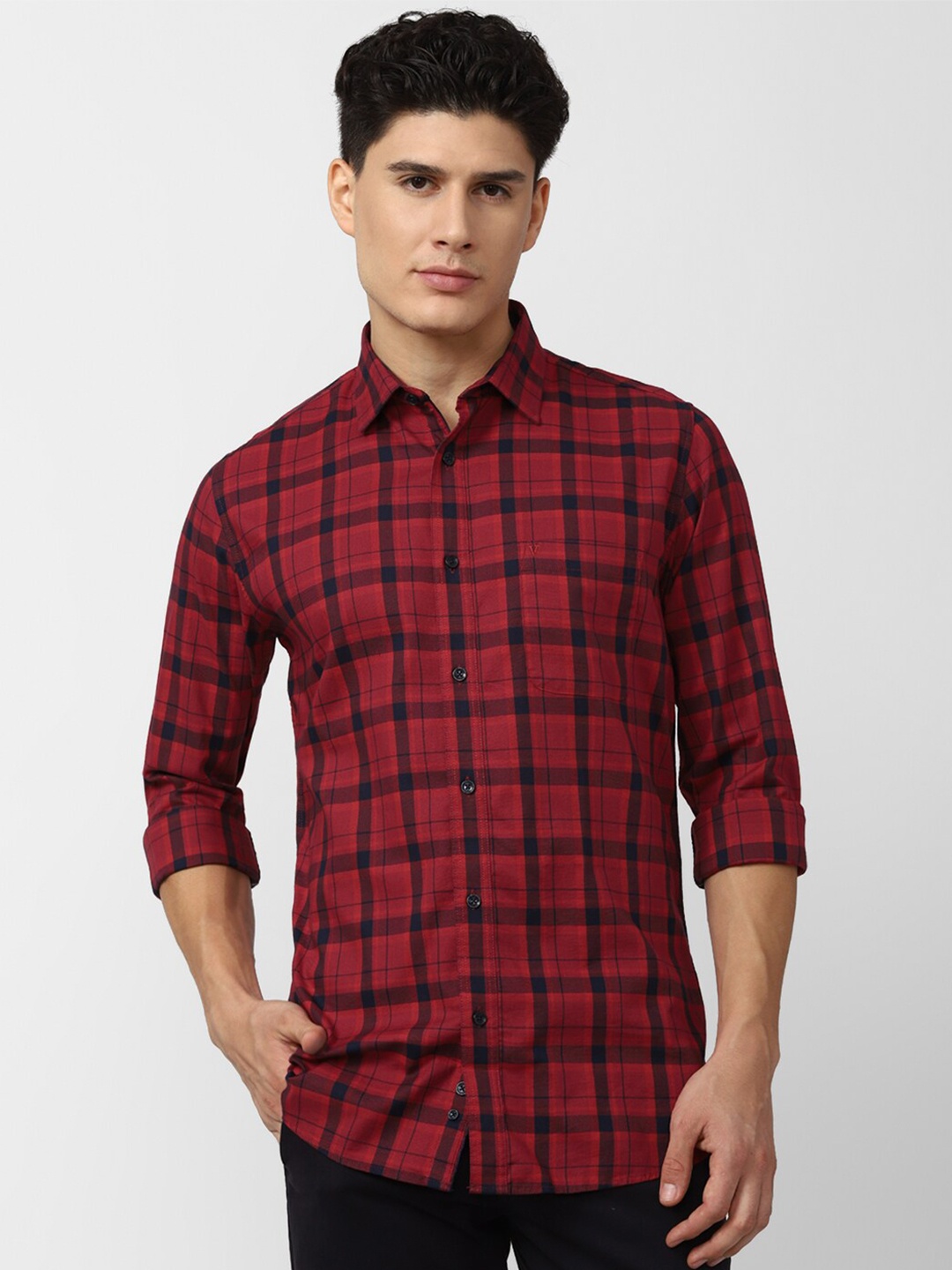 

Van Heusen Sport Men Red Slim Fit Tartan Checks Cotton Casual Shirt