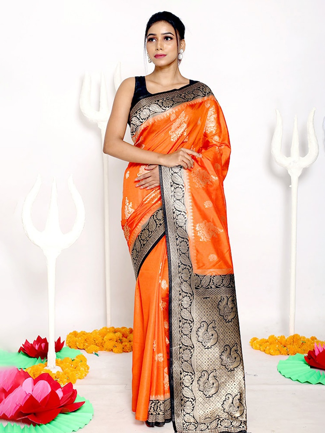 

AllSilks Rust & Gold-Toned Ethnic Motifs Zari Silk Blend Saree