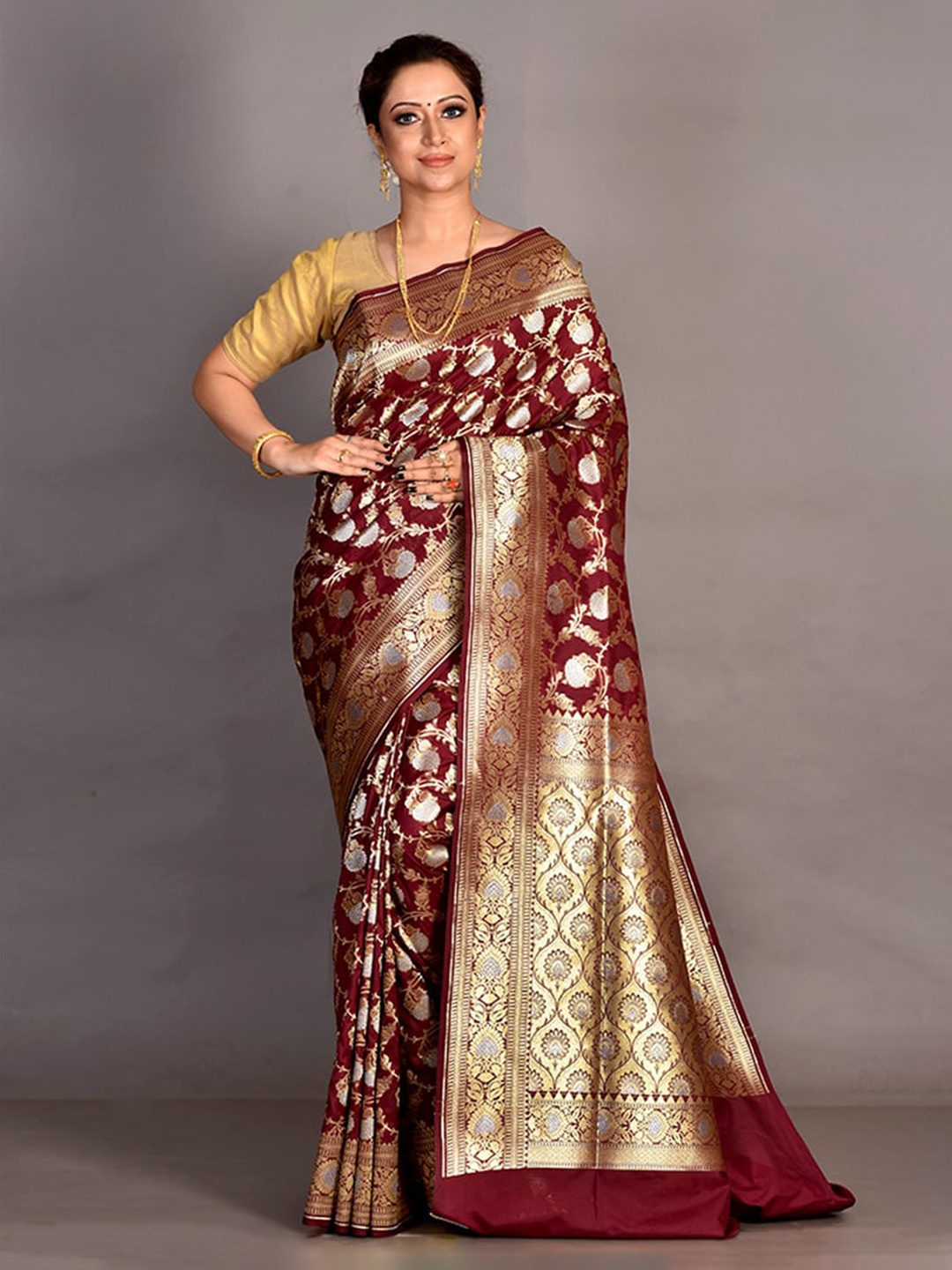 

AllSilks Maroon & Gold-Toned Floral Silk Blend Uppada Saree