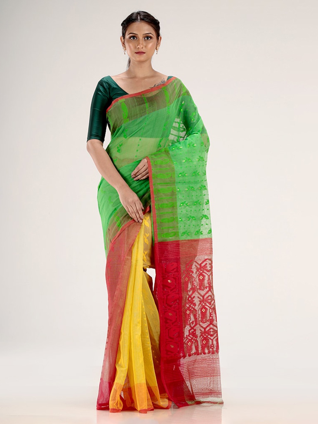 

AllSilks Green & Red Ethnic Motifs Jamdani Saree