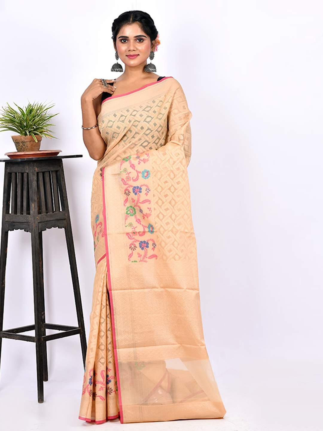 

AllSilks Cream-Coloured Ethnic Motifs Zari Silk Blend Saree