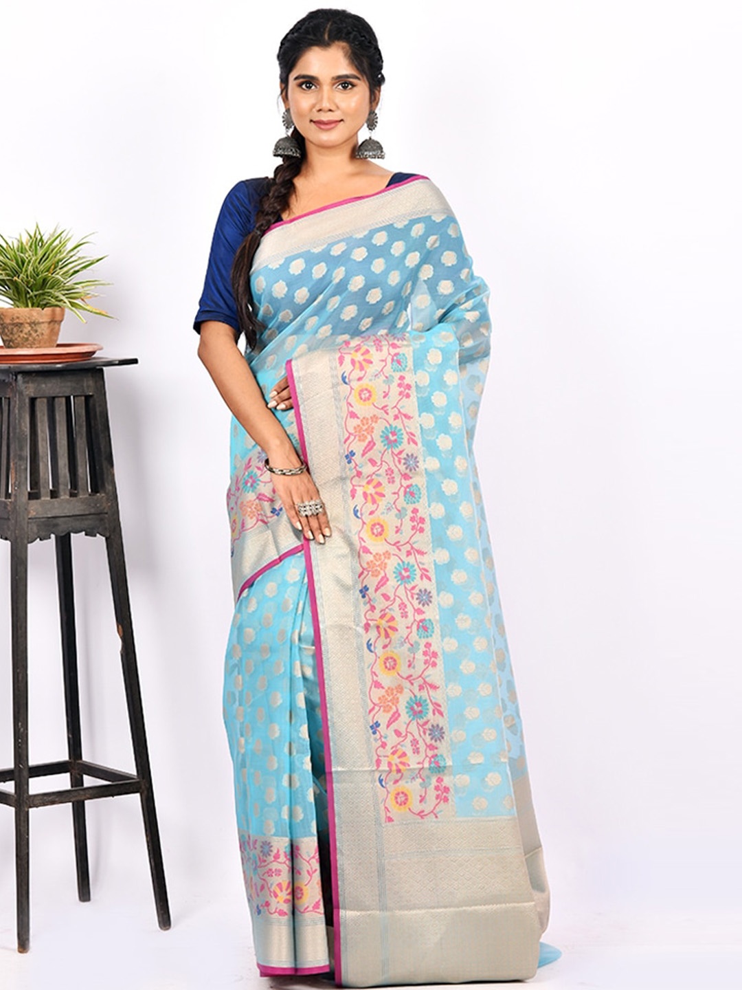 

AllSilks Blue & Cream Floral Silk Saree
