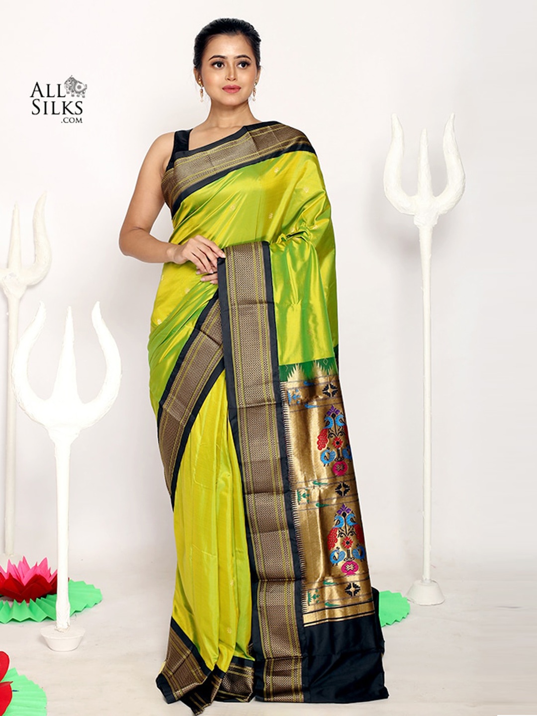 

AllSilks Lime Green & Black Zari Pure Silk Kanjeevaram Saree
