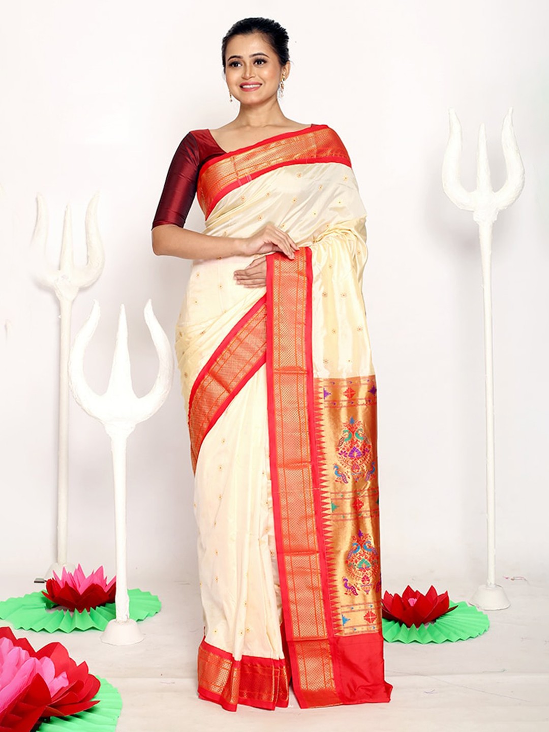 

AllSilks Cream-Coloured & Orange Ethnic Motifs Zari Pure Silk Kanjeevaram Saree