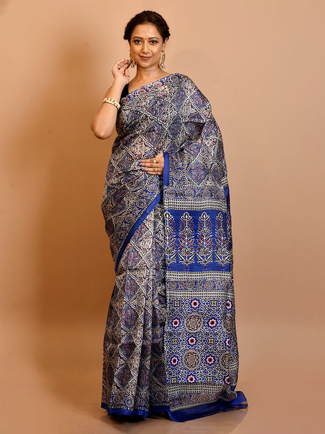 

AllSilks Navy Blue Ethnic Motifs Pure Silk Saree