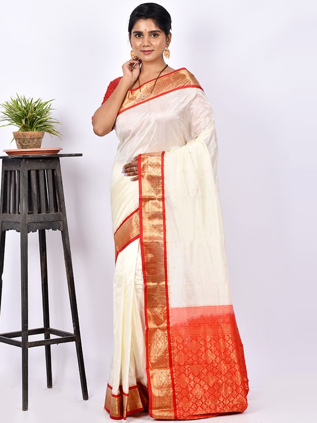 

AllSilks White & Red Zari Pure Silk Kanjeevaram Saree