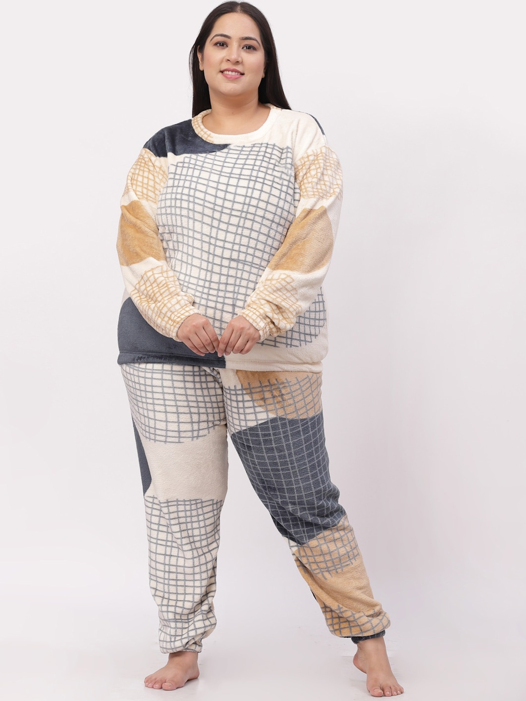 

KLOTTHE Women White & Grey Printed Woolen Plus Size Night Suit