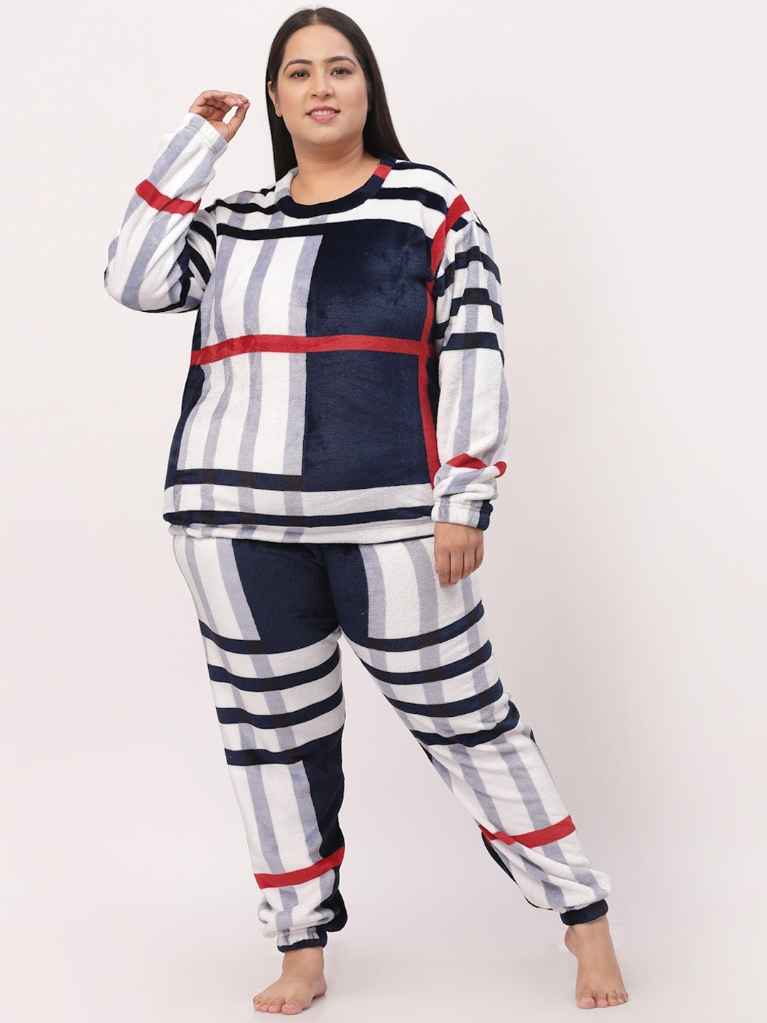 

KLOTTHE Women Plus Size Checked Woolen Night suit, Navy blue