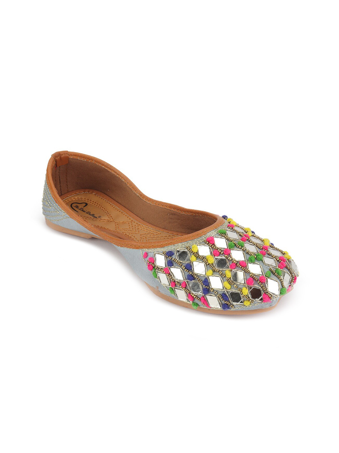 

The Desi Dulhan Women Grey & Pink Embellished Ethnic Mojaris Flats