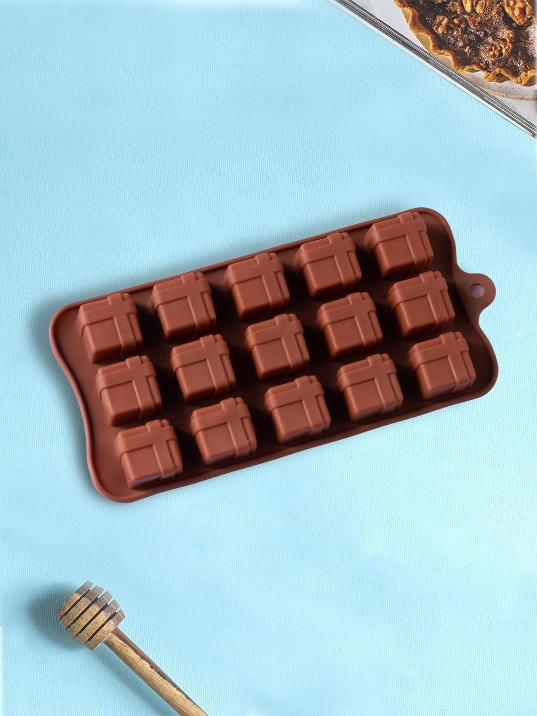 

Nestasia Brown Solid Silicone Square Gift Box Mould Bakeware
