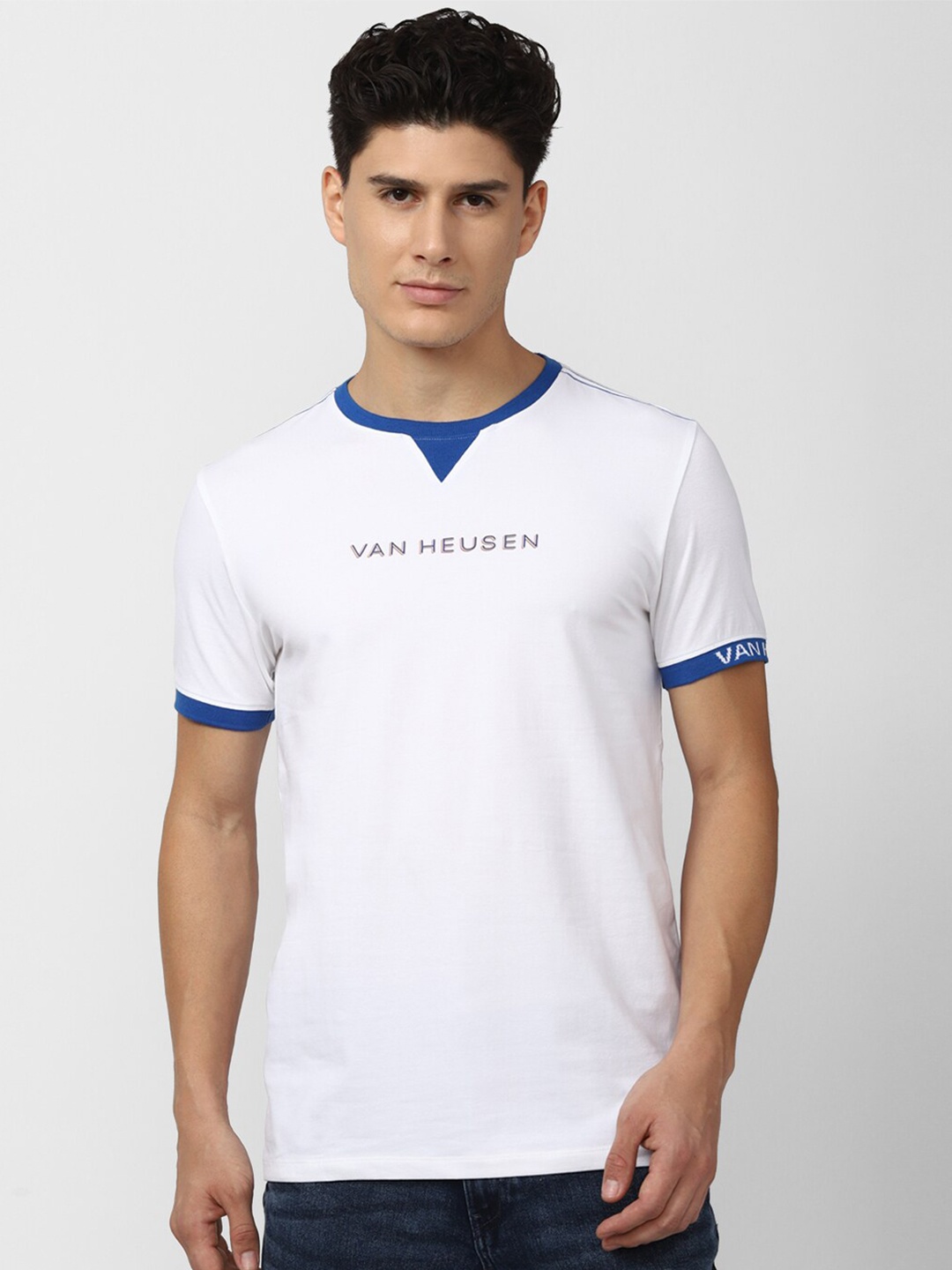 

VAN HEUSEN DENIM LABS Men White & Blue Typography Printed T-shirt