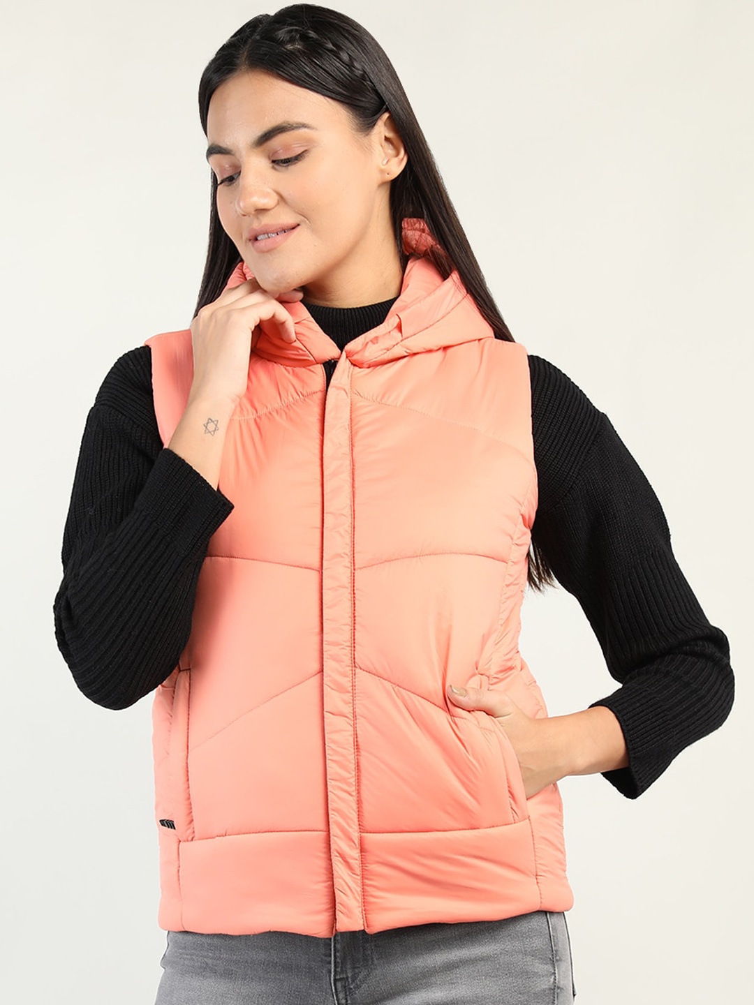 

CHKOKKO Women Peach-Coloured Lightweight Crop Outdoor Padded Jacket