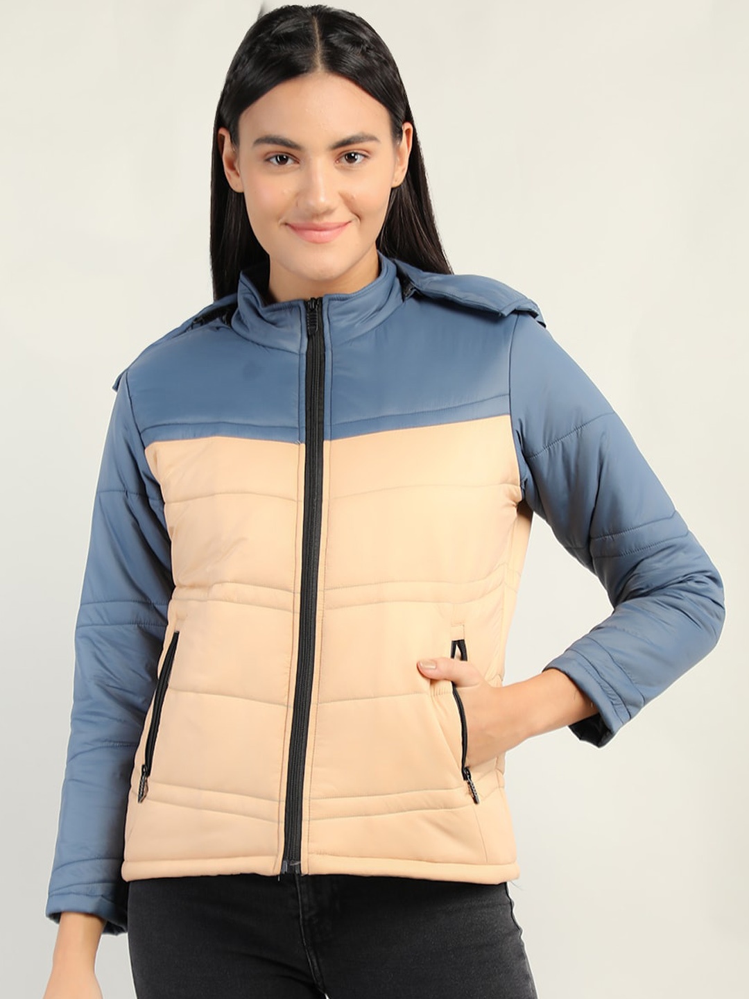 

CHKOKKO Women Blue Colourblocked Lightweight Outdoor Puffer Jacket