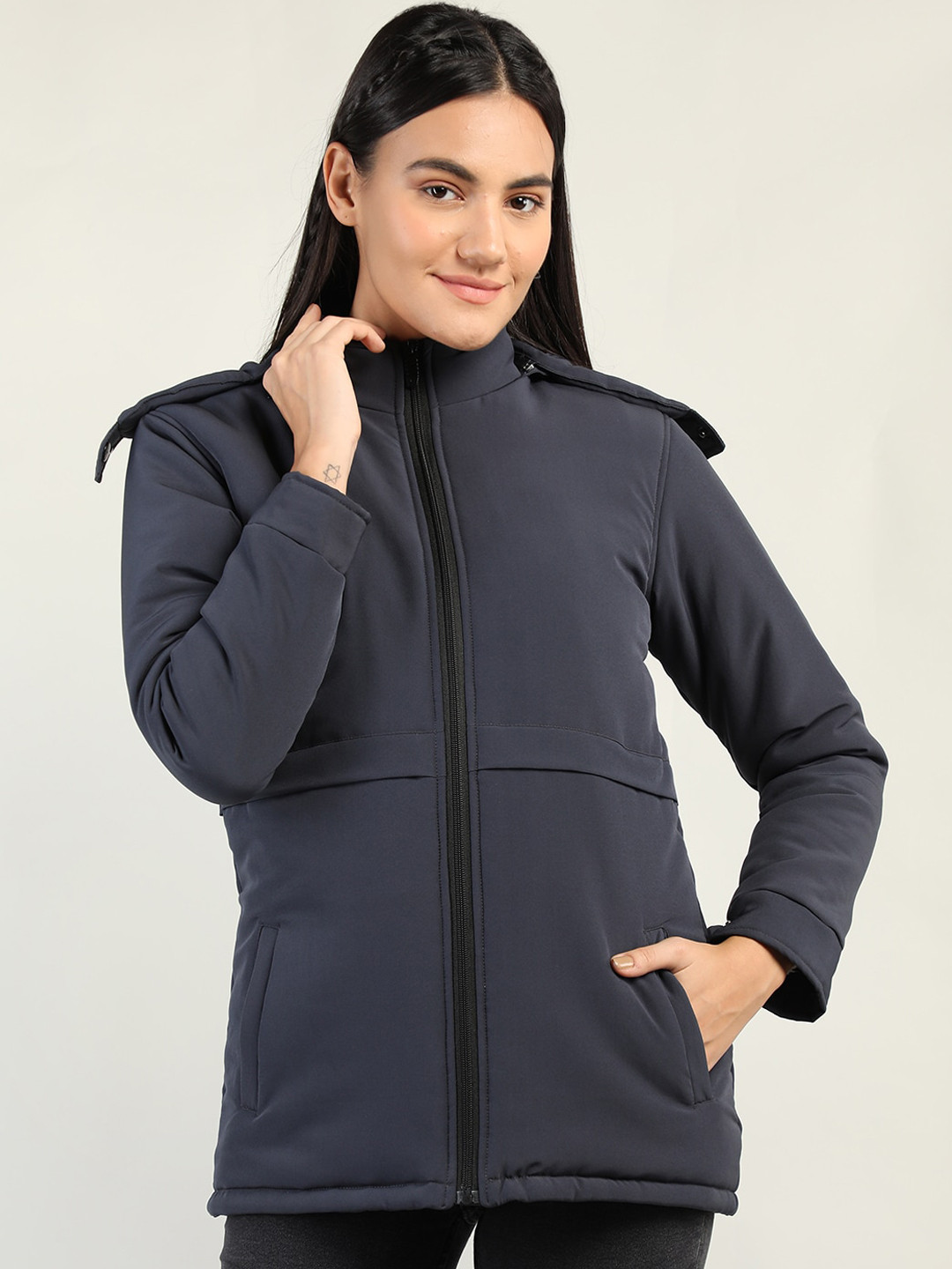 

CHKOKKO Women Grey Lightweight Outdoor Padded Jacket