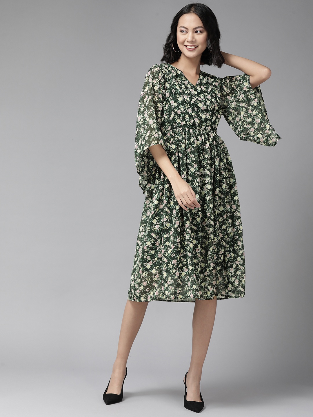 

Aarika Women Green & White Floral Print Fit & Flare Midi Dress