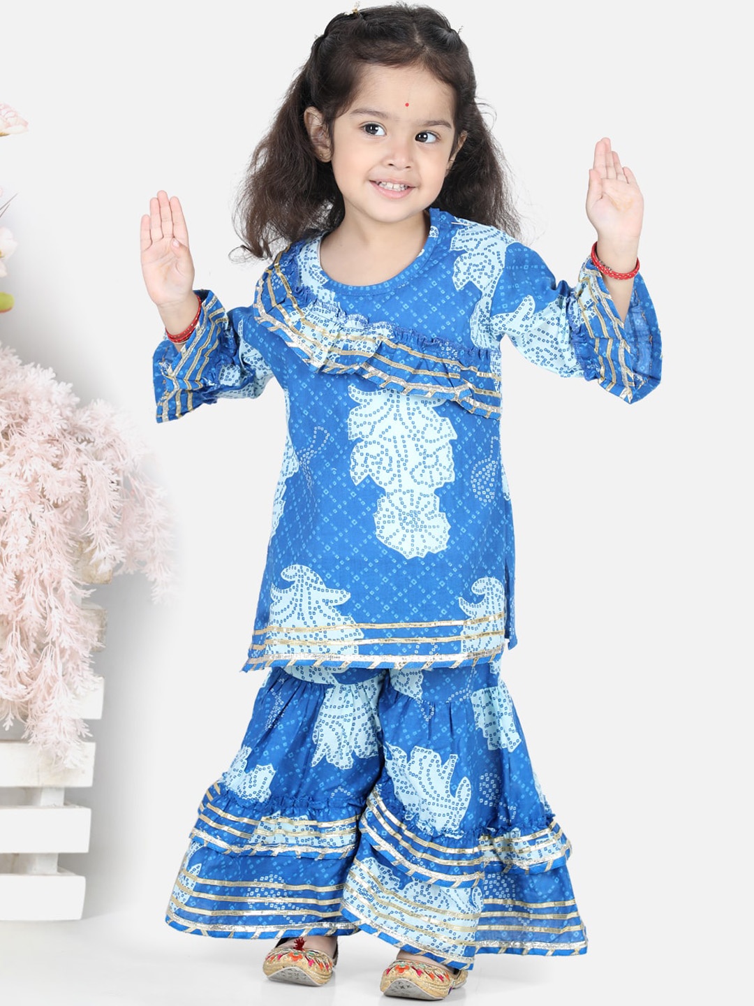 

BownBee Girls Blue Ethnic Motifs Printed Gotta Patti Pure Cotton Kurta with Sharara
